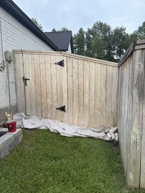 Wooden gate during WOLF surface preparation